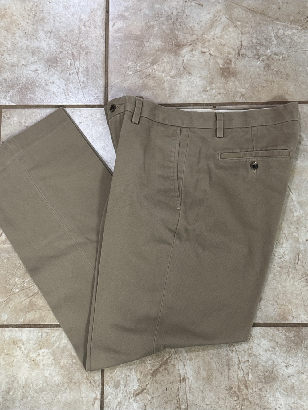 Men's Dress Pants in Khaki